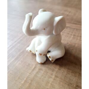 Lenox IVORY w/24kt gold Porcelain Baby ELEPHANT Figurine Good‎ Luck Charm Gift